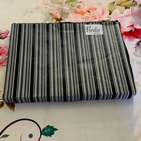 Verdici Desing ,  Elegant Silver Oval Tray - Picture 9 of 9